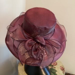 Fascinator in Maroon Organza W/Adjustable Cord Blk Trim
